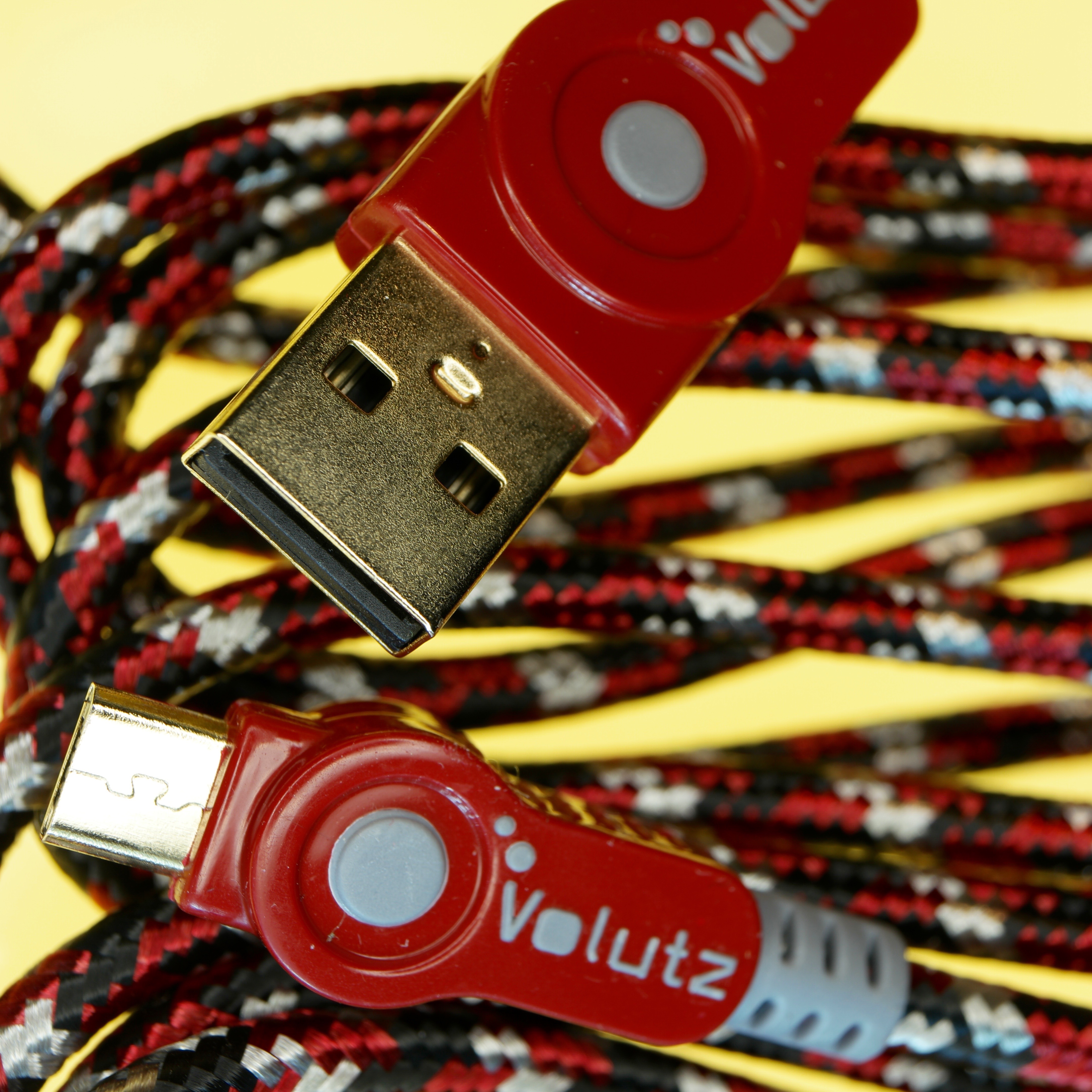 Close view of cable connectors placed side by side for a pre-transfer setup check.